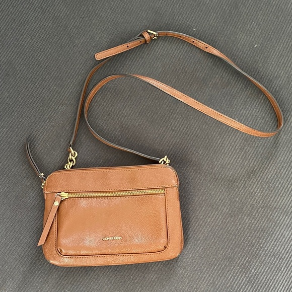Calvin Klein Tan Crossbody Bag with Gold Accents - Picture 5 of 5